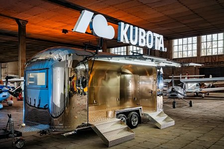 Über den Durchschnitt hinaus: Die Premium-Strategie für die mobile Gastronomie und die Eventbranche. Über den Durchschnitt hinaus: Die Premium-Strategie für die mobile Gastronomie und die Eventbranche.